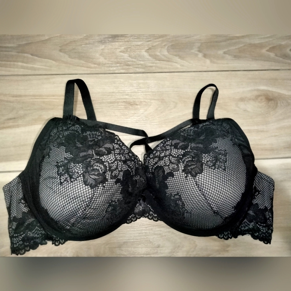 Nwts Women's size 46D Black floral lace Cacique cage bra